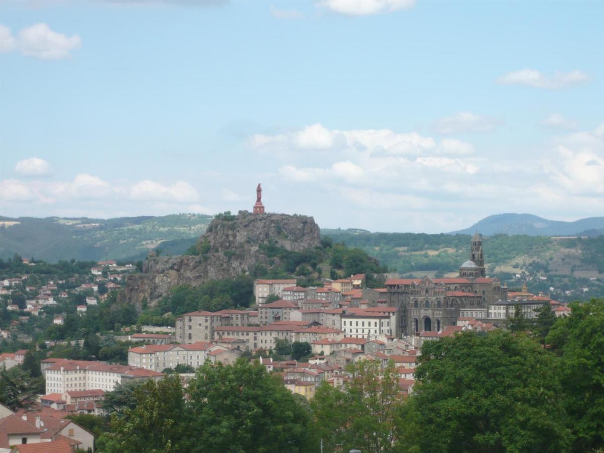 شقة Le Petit St Jacques Le Puy-en-Velay المظهر الخارجي الصورة