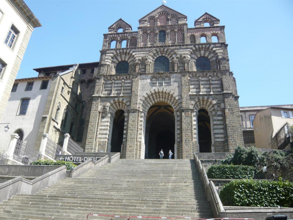 شقة Le Petit St Jacques Le Puy-en-Velay المظهر الخارجي الصورة
