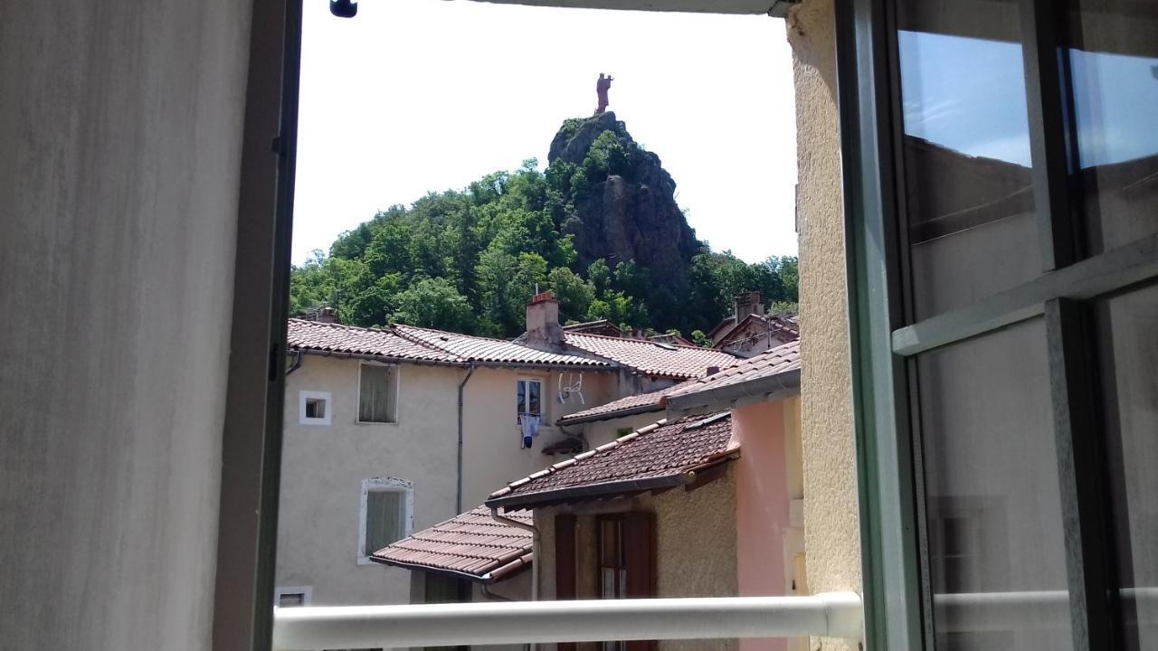 شقة Le Petit St Jacques Le Puy-en-Velay المظهر الخارجي الصورة