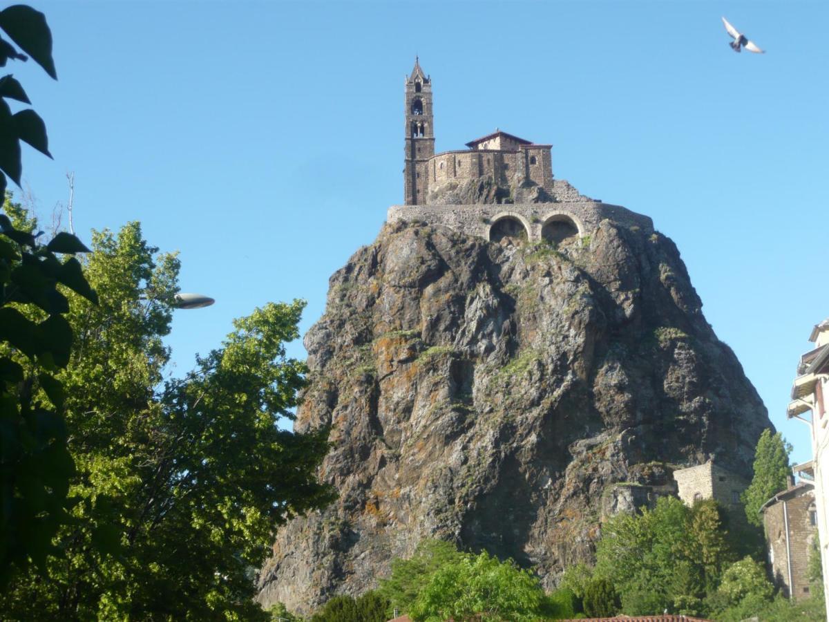 شقة Le Petit St Jacques Le Puy-en-Velay المظهر الخارجي الصورة